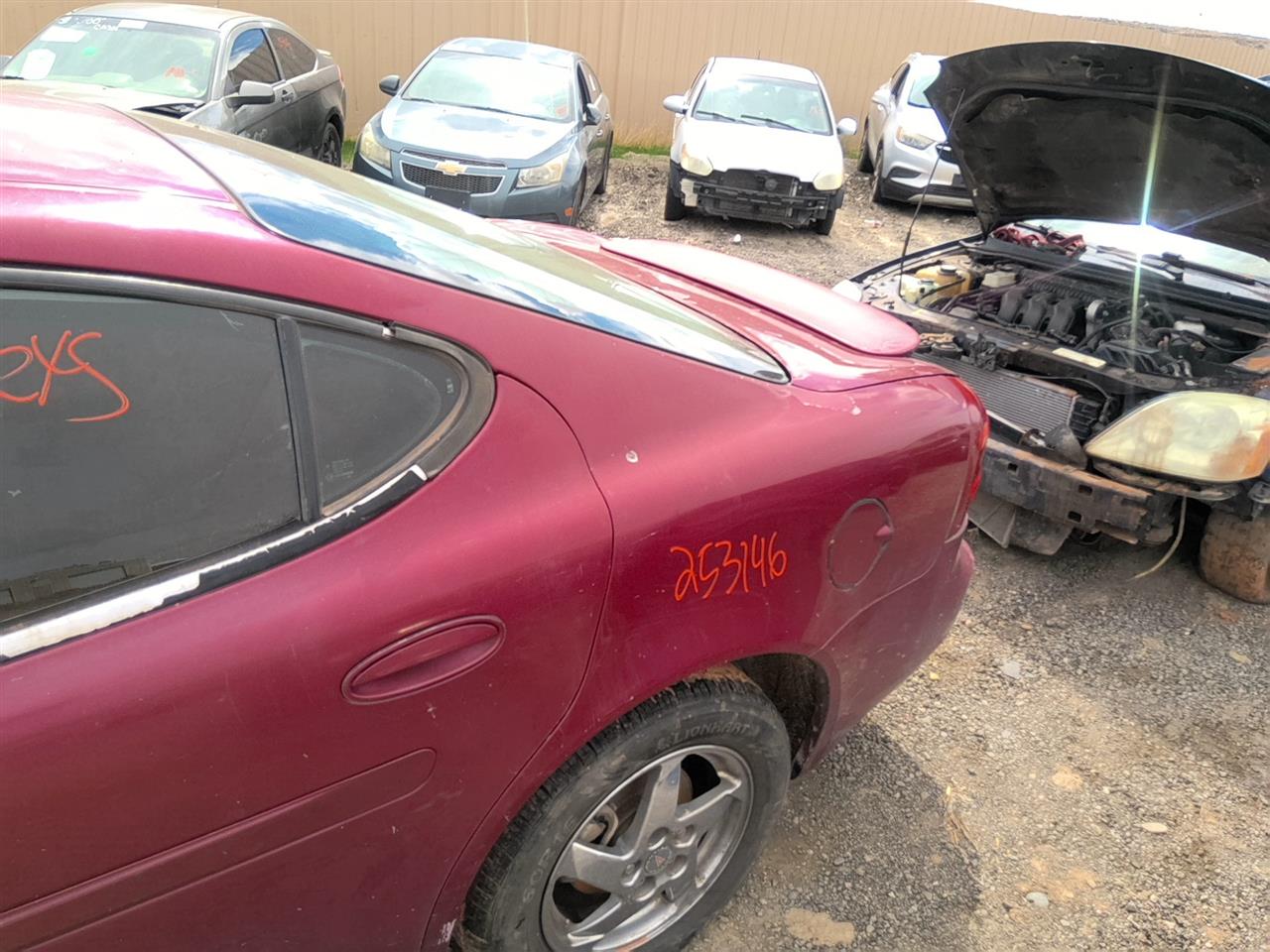https://f005.backblazeb2.com/file/img-partshotlines-com/Inventory/SW52/Vehicle/22218_11.jpg