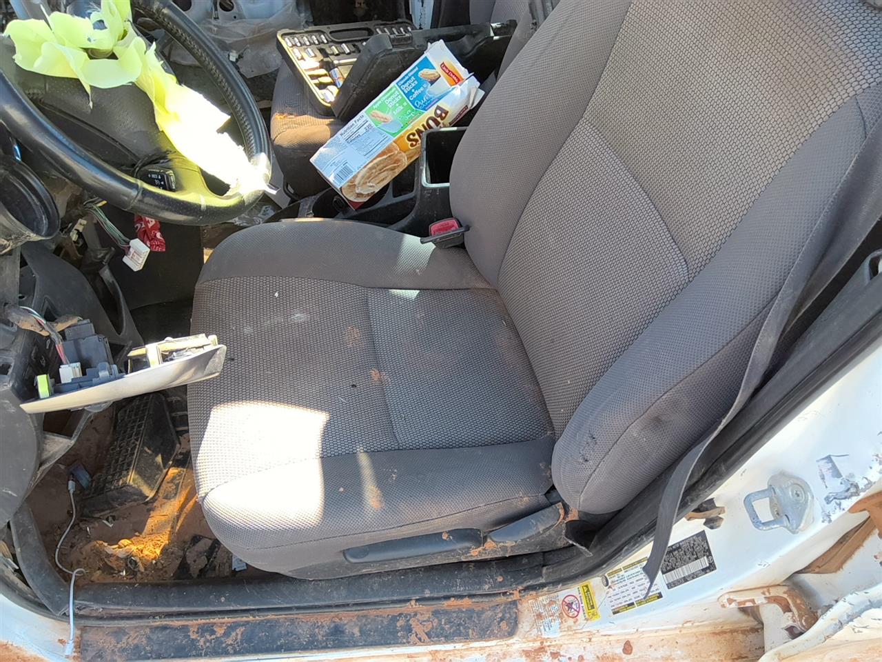 https://f005.backblazeb2.com/file/img-partshotlines-com/Inventory/SW52/Vehicle/22264_03.jpg