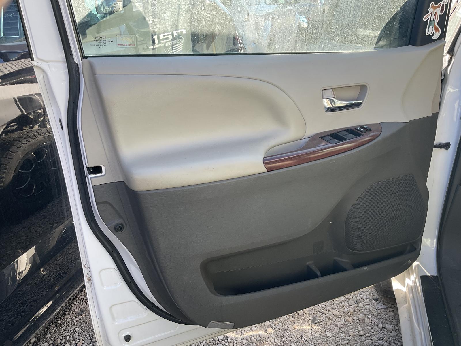 c/e/c/j/g/10ae232c-c857-4bd3-9208-b83612629629.jpeg