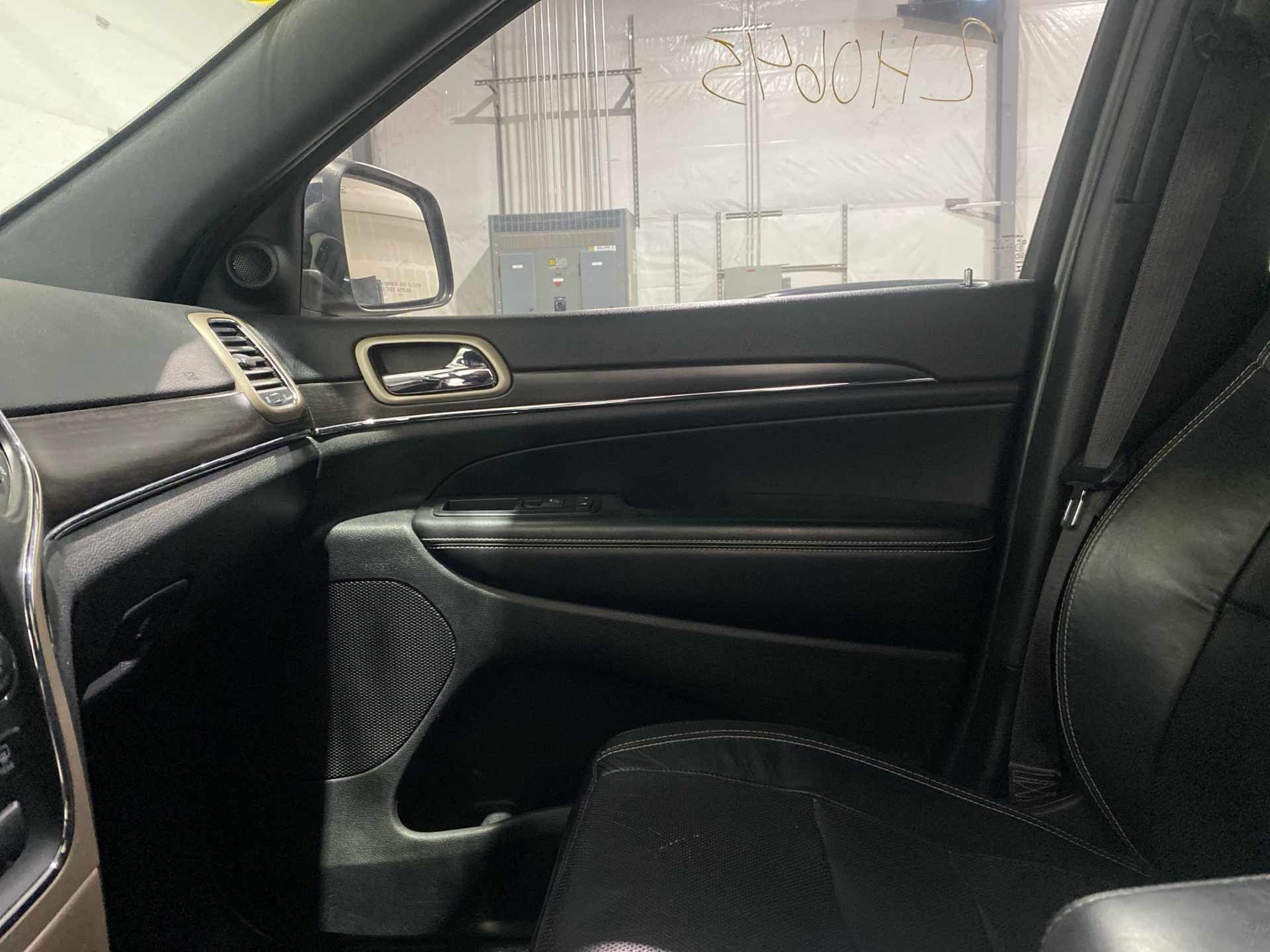 https://f005.backblazeb2.com/file/img-partshotlines-com/Inventory/WR47/2026/2H0645/F12E9E4B48E14BDEA4B20B88226CF605001.jpg