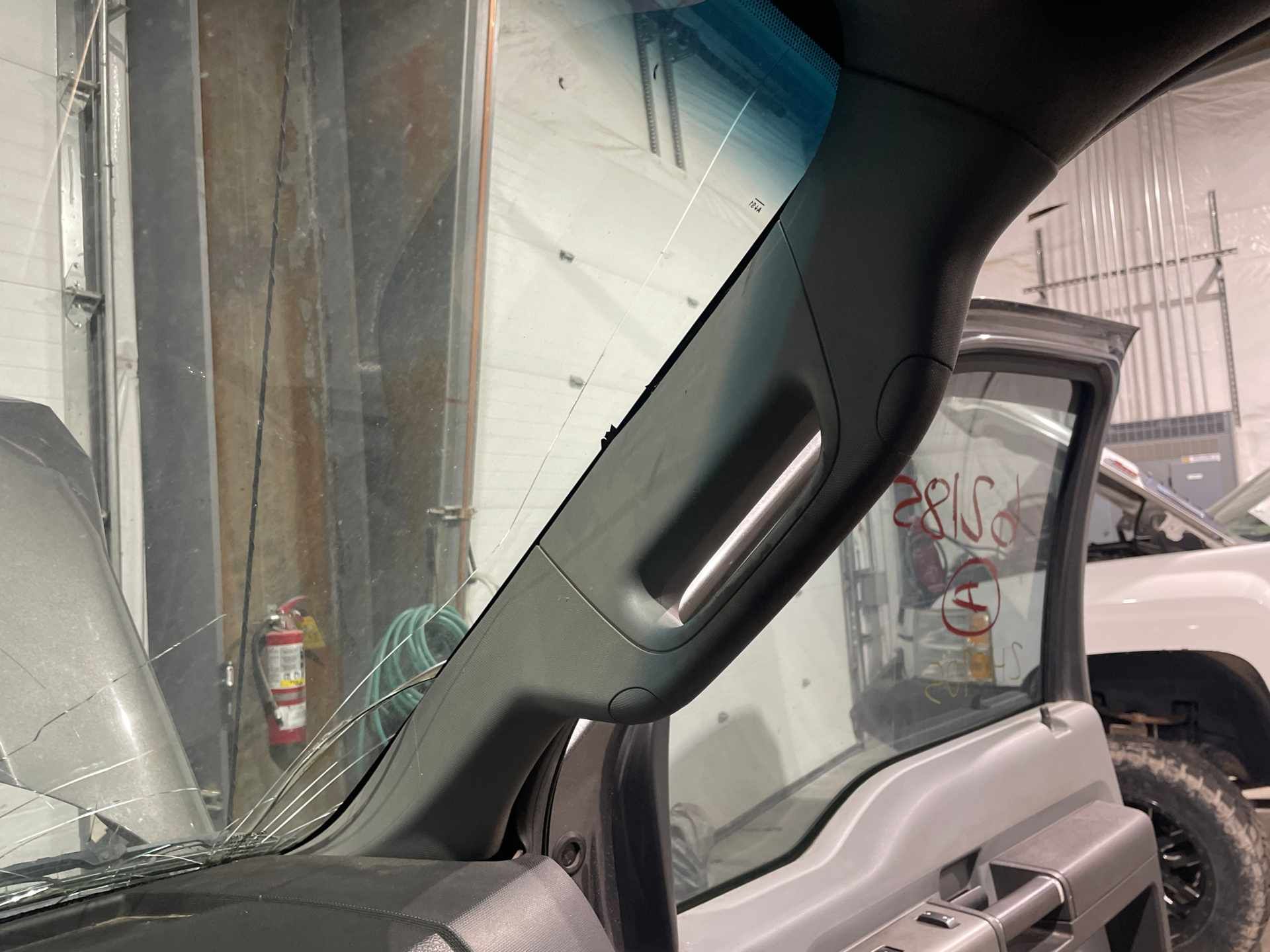 https://f005.backblazeb2.com/file/img-partshotlines-com/Inventory/WR47/2026/2H0705/2150F6D75FB24913B8EFEFFE22F71545005.jpg