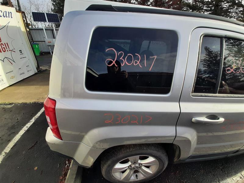 Vehicle/1045_12.jpg