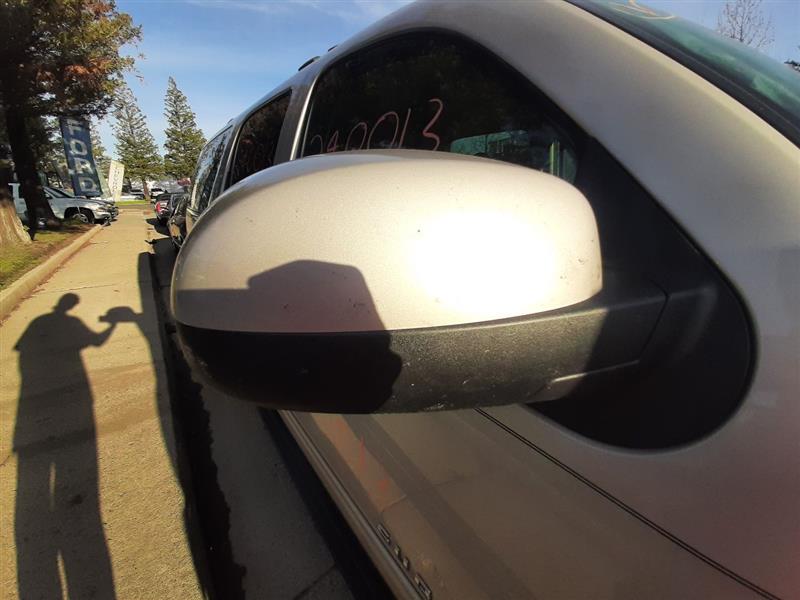 Vehicle/1065_08.jpg