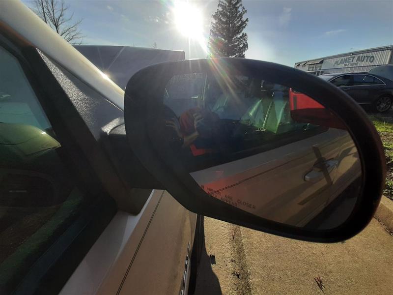 Vehicle/1065_09.jpg