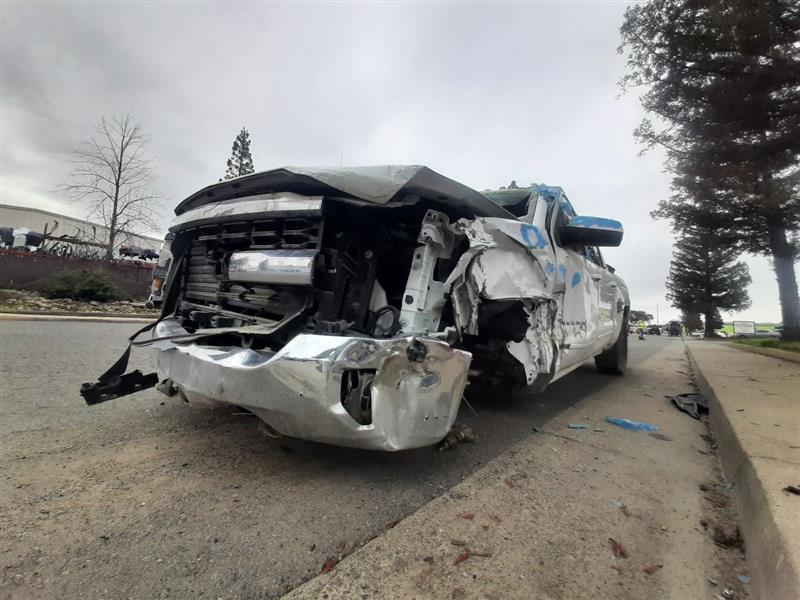 Vehicle/1073_04.jpg