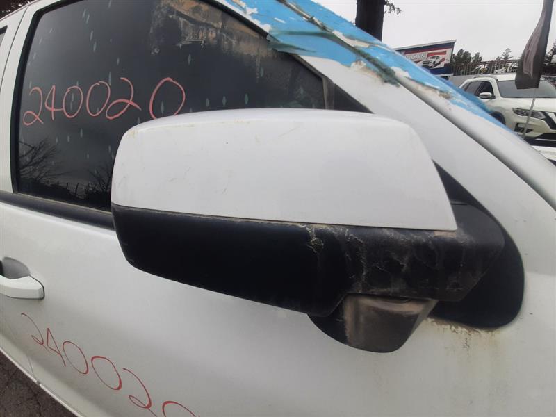 Vehicle/1073_08.jpg