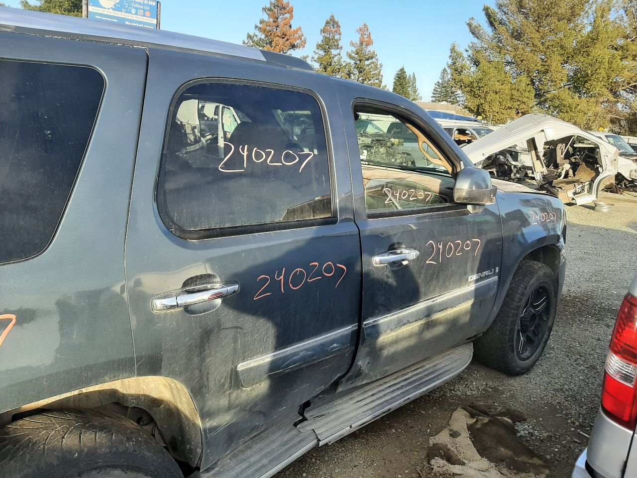Vehicle/1275_08.jpg