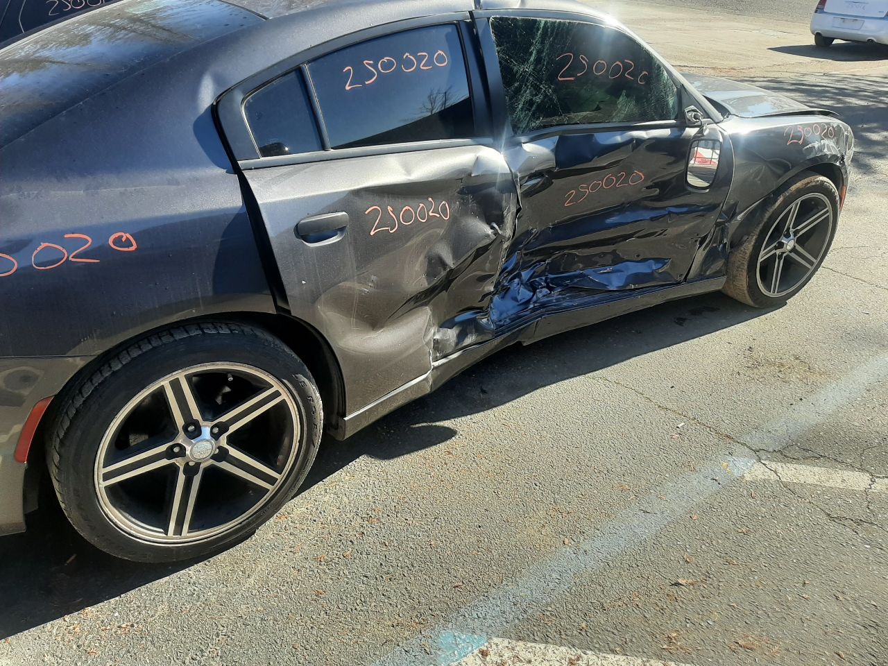 Vehicle/1326_08.jpg
