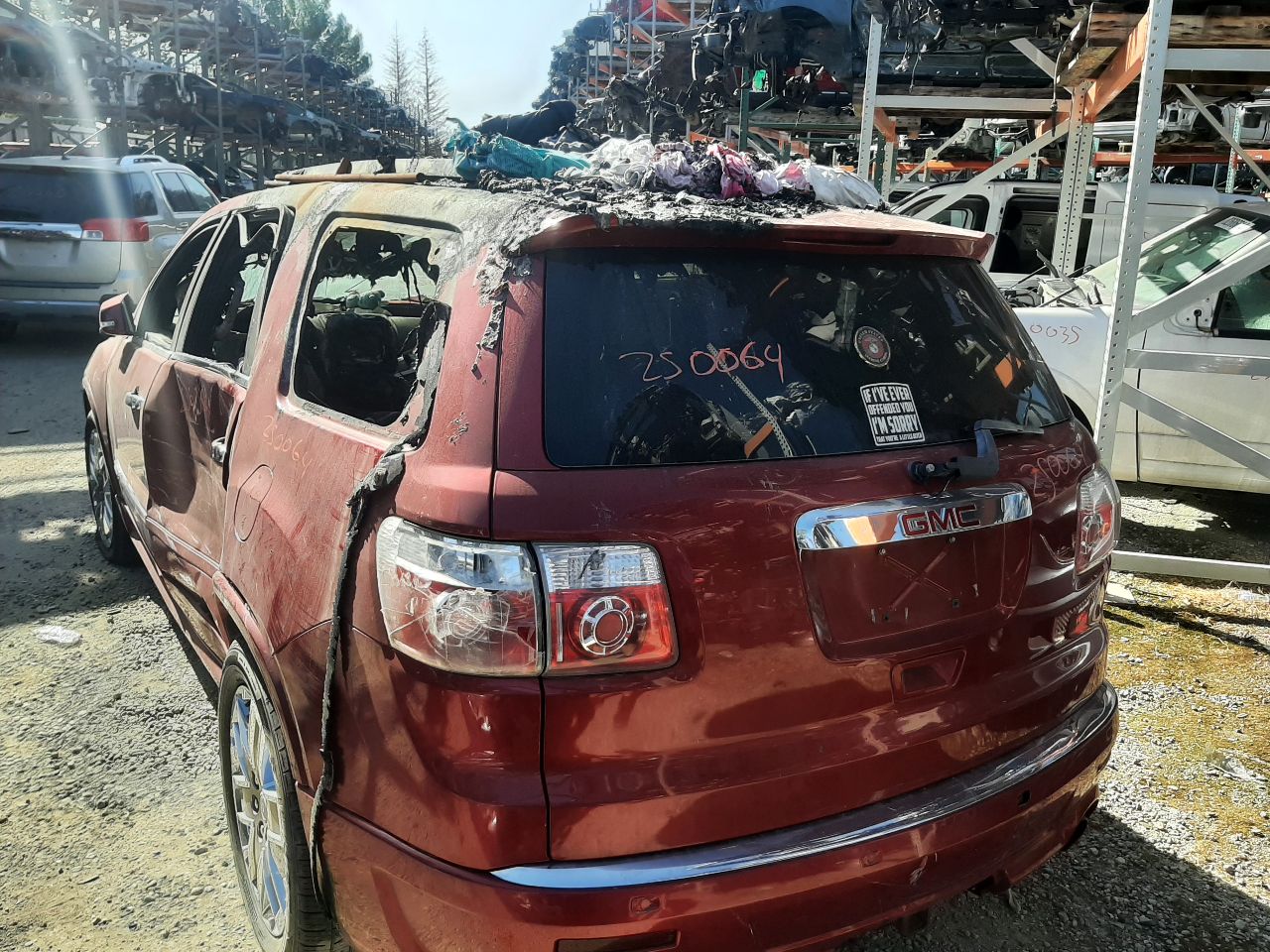 Vehicle/1372_05.jpg