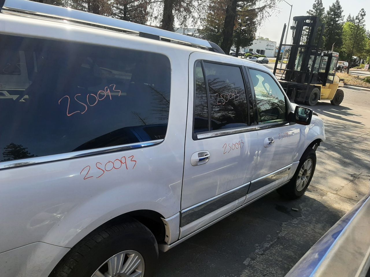 Vehicle/1401_08.jpg