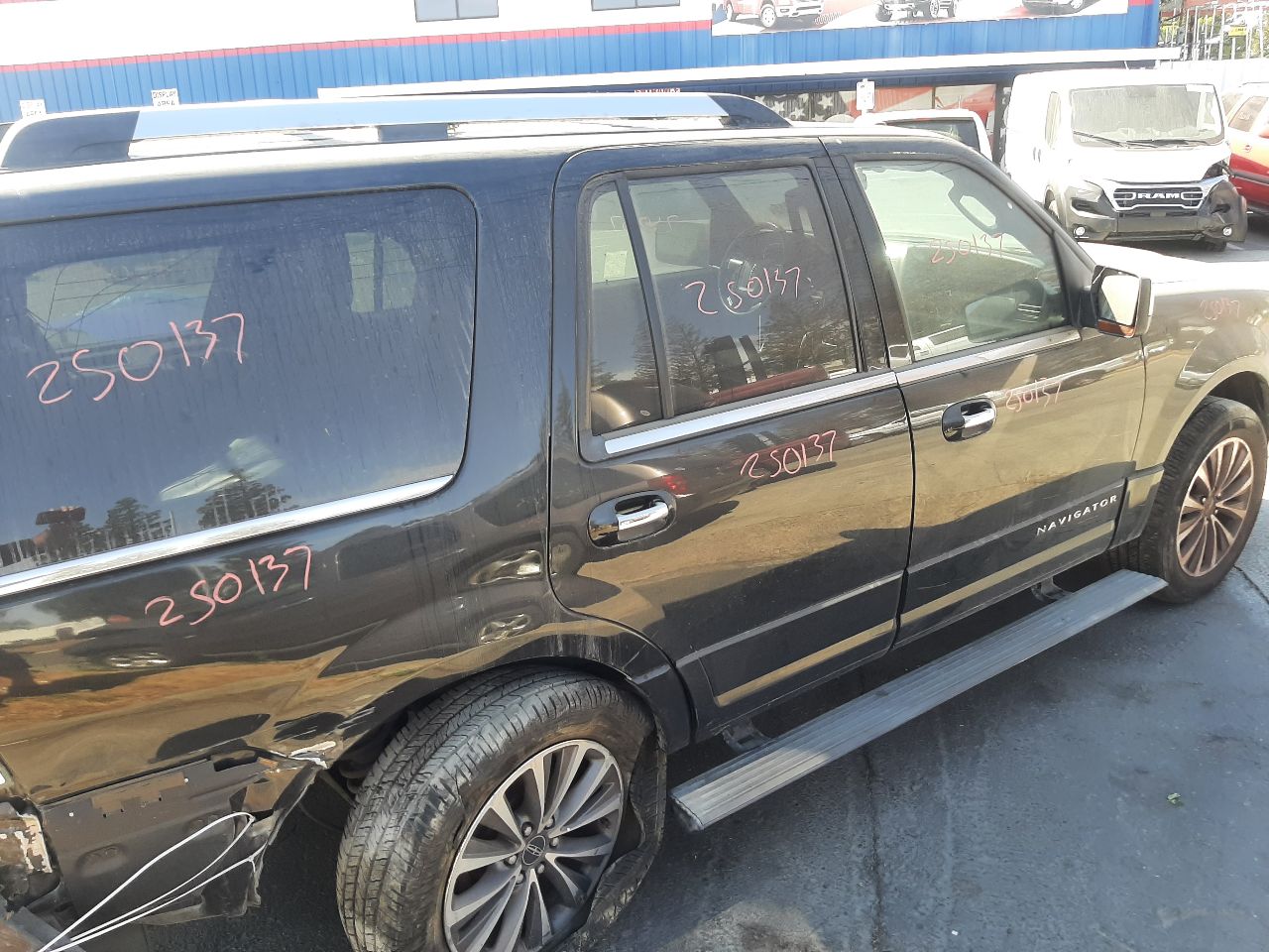 Vehicle/1446_08.jpg