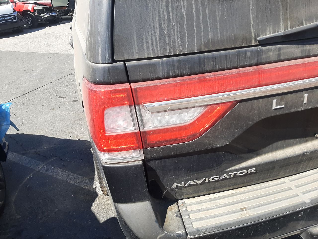Vehicle/1446_12.jpg