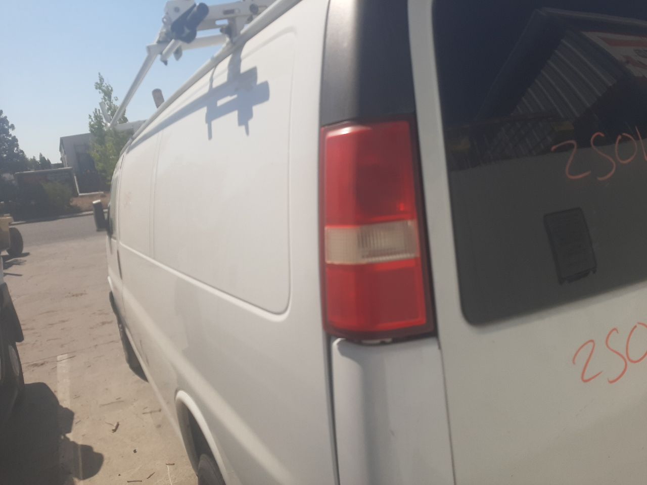Vehicle/1459_11.jpg