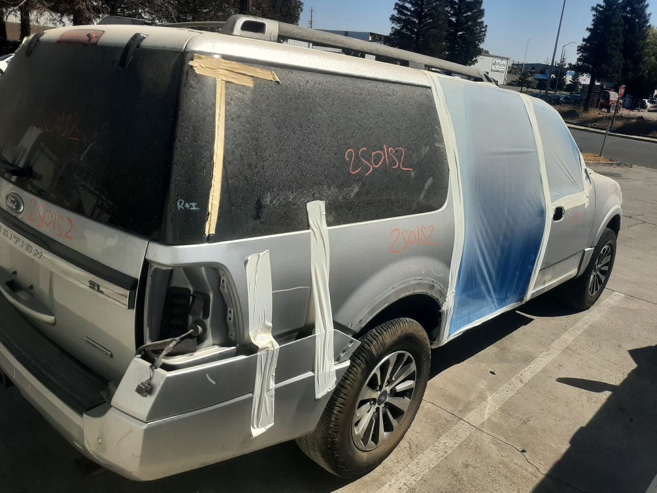 Vehicle/1464_08.jpg