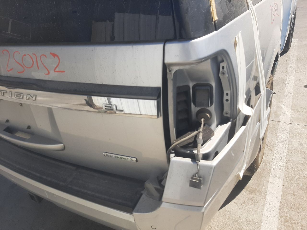 Vehicle/1464_12.jpg