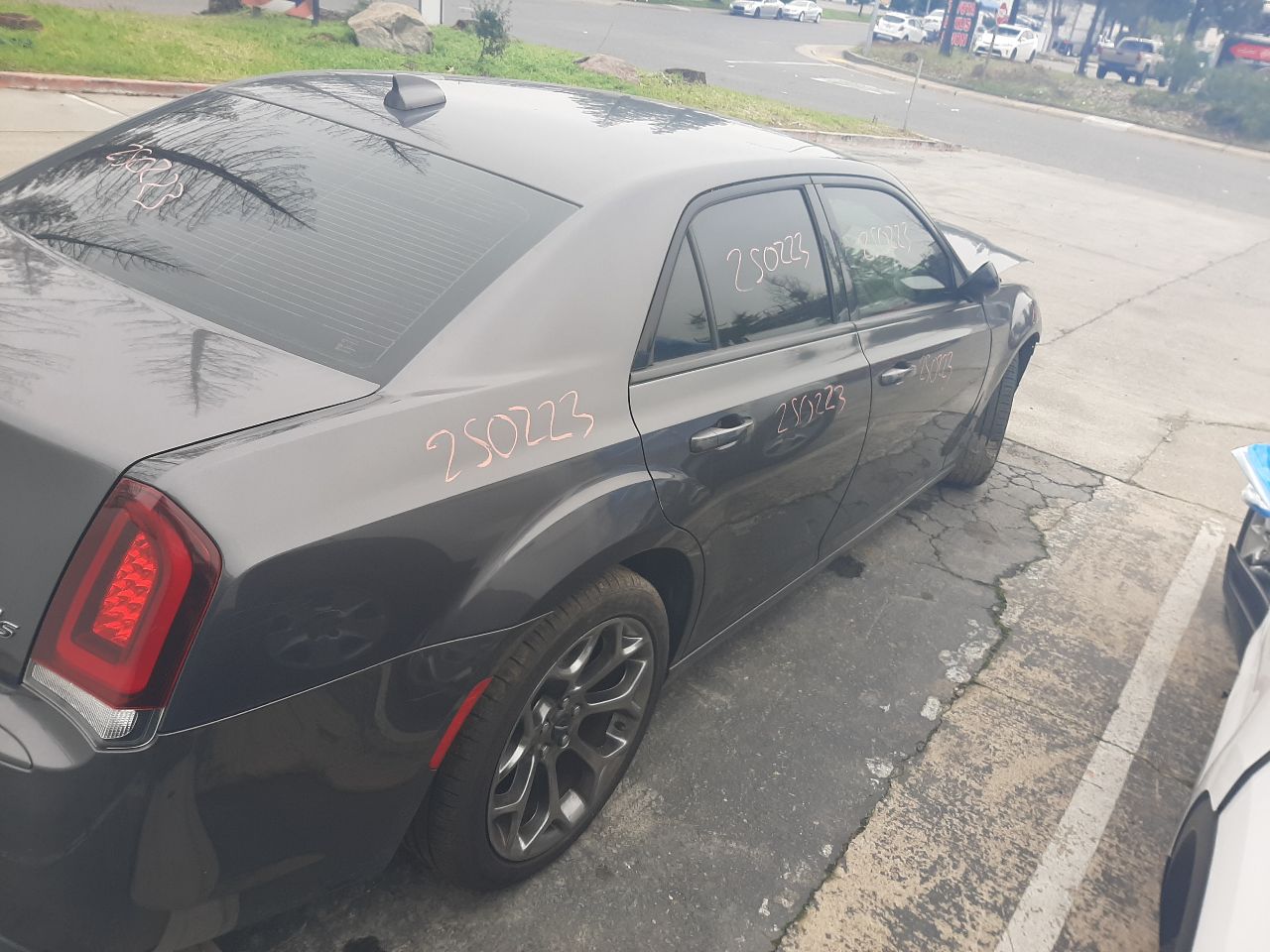 Vehicle/1537_08.jpg