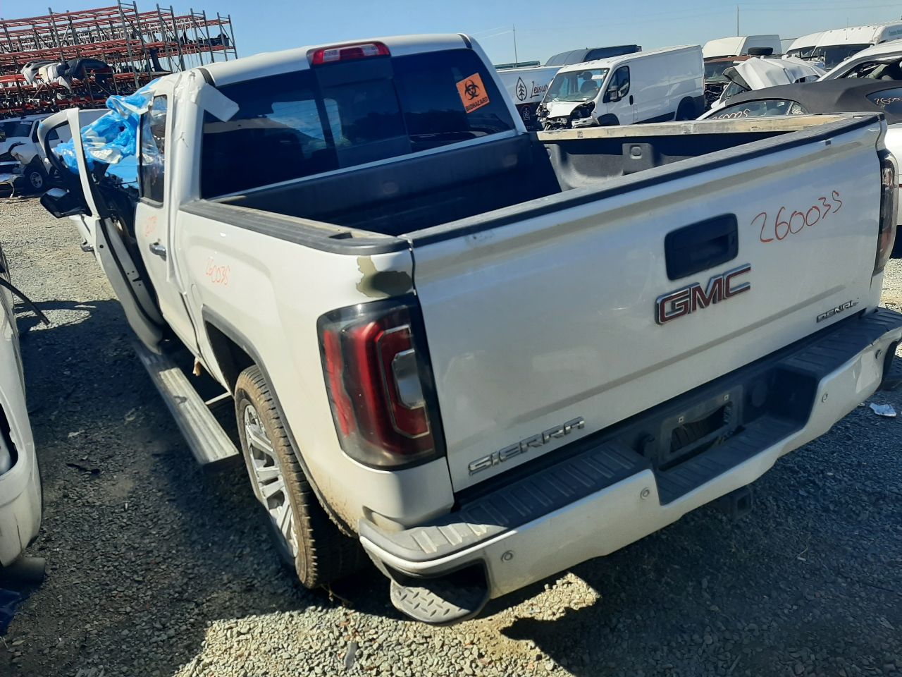 Vehicle/1586_05.jpg