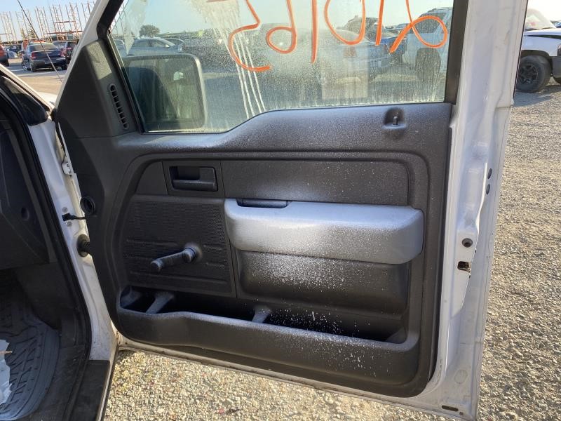 Vehicle/190_08.jpg