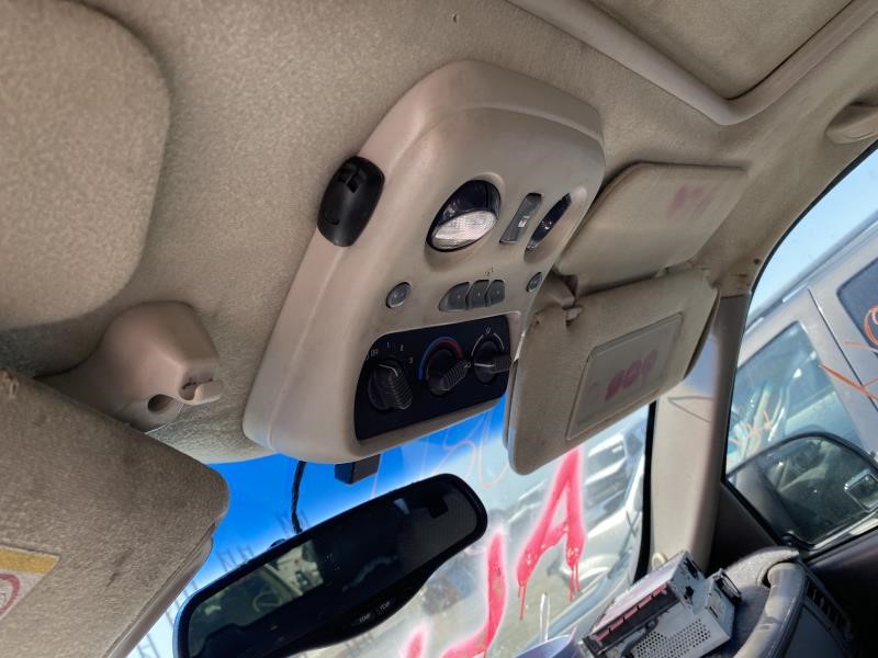 Vehicle/195_11.jpg