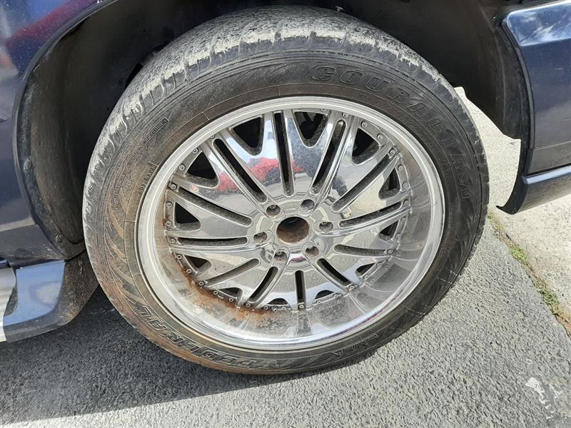 Vehicle/424_08.jpg
