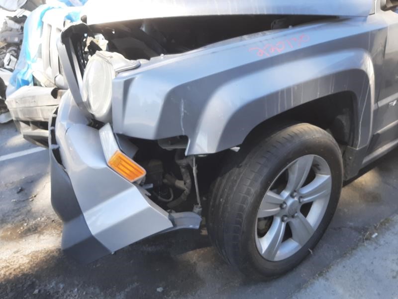 Vehicle/595_08.jpg