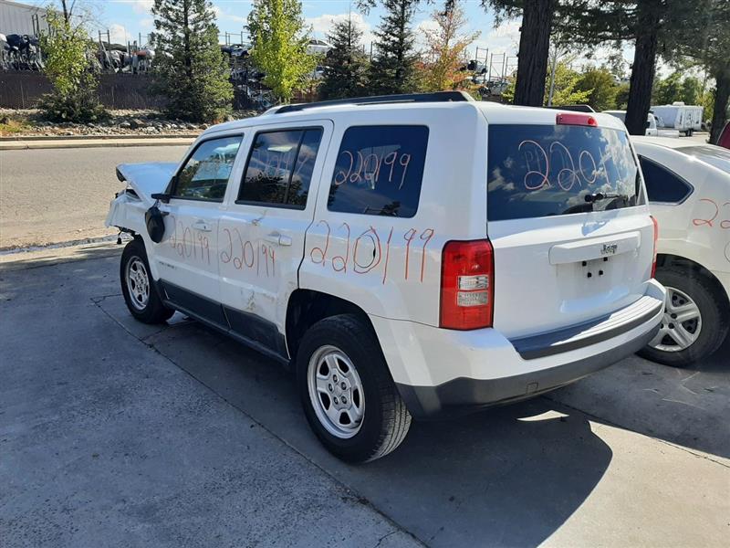 Vehicle/666_09.jpg