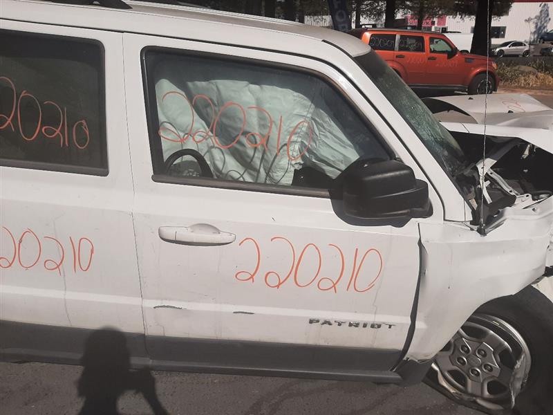 Vehicle/678_04.jpg