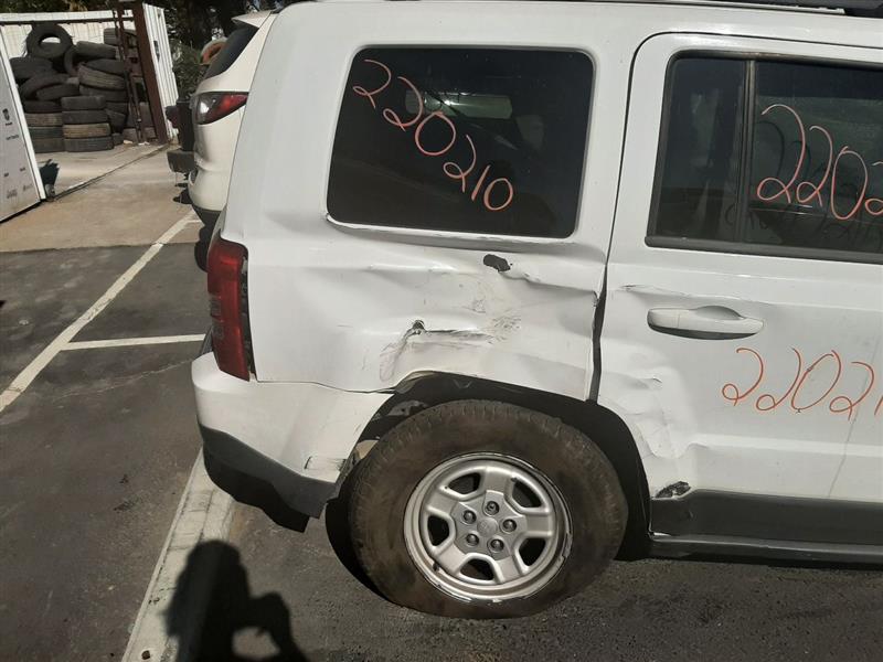 Vehicle/678_06.jpg