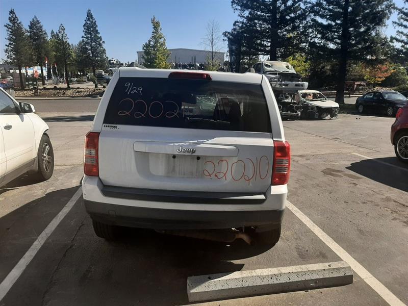 Vehicle/678_08.jpg