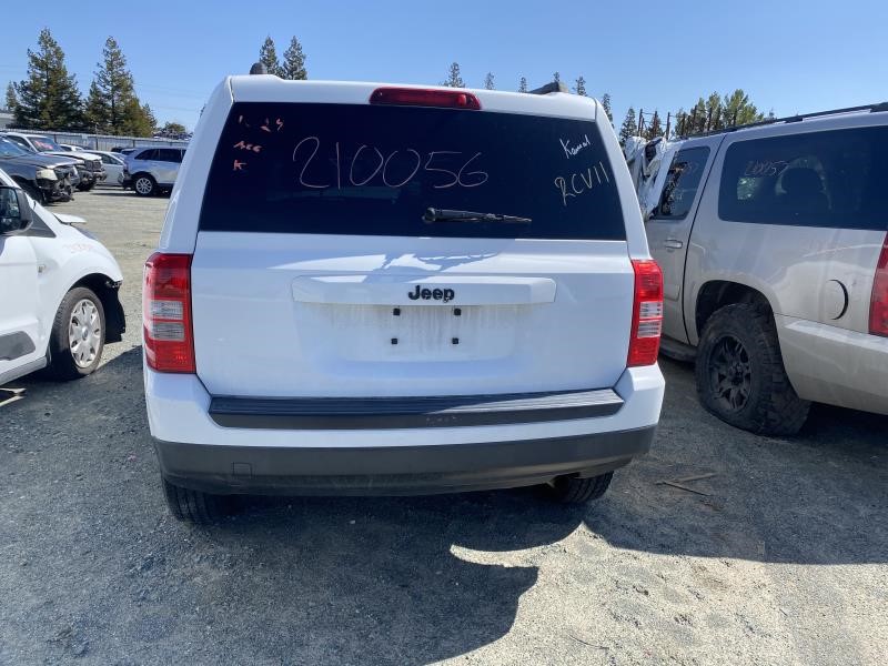 Vehicle/68_03.jpg