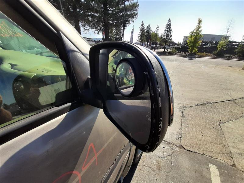 Vehicle/693_09.jpg