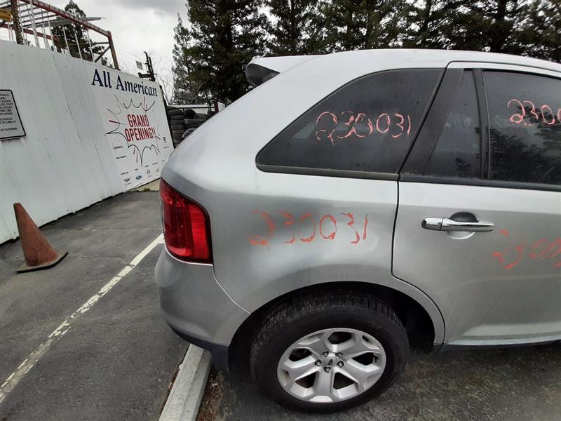 Vehicle/829_12.jpg