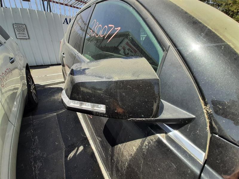Vehicle/891_08.jpg