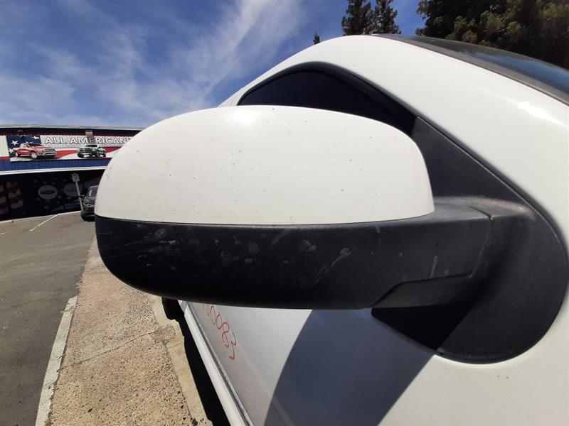 Vehicle/898_08.jpg
