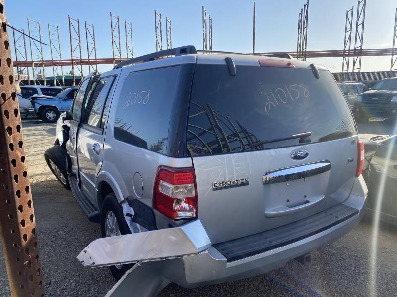 Vehicle/90_06.jpg