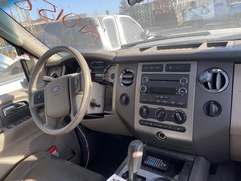 Vehicle/90_10.jpg