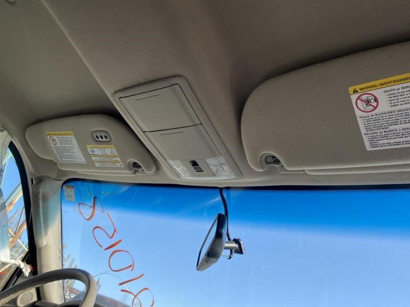 Vehicle/90_11.jpg