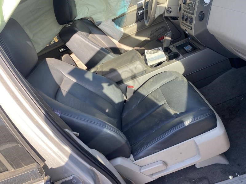 Vehicle/90_12.jpg