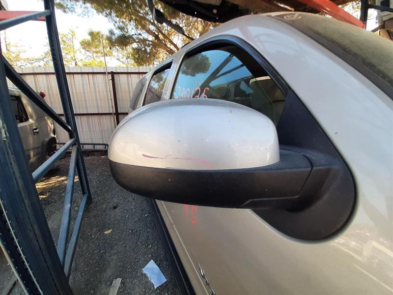 Vehicle/944_08.jpg
