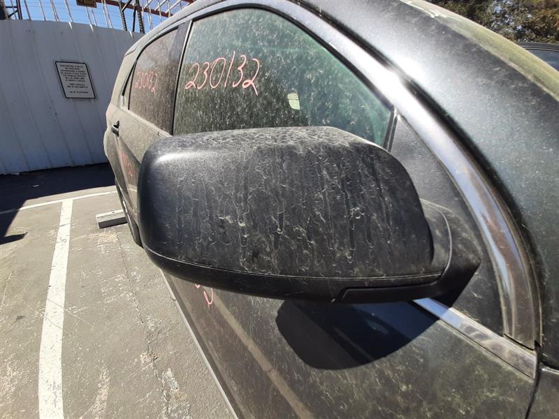 Vehicle/950_08.jpg