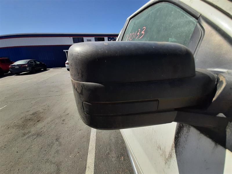 Vehicle/951_08.jpg